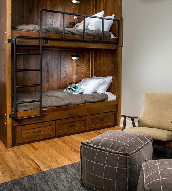 The Western Front Hotel, Virginia King Accessible with Bunk Beds